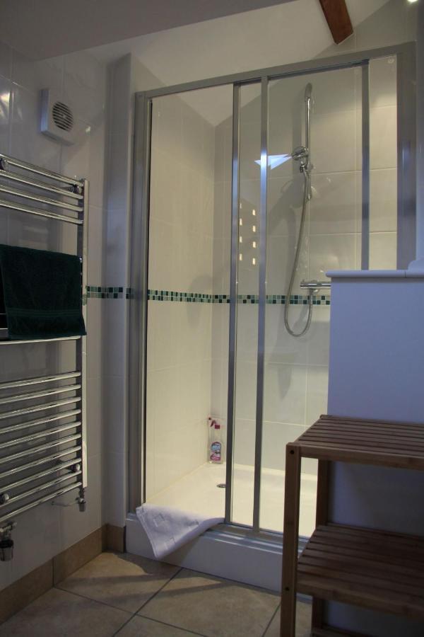 The Granary Self Catering Cottage Шрусбери Экстерьер фото